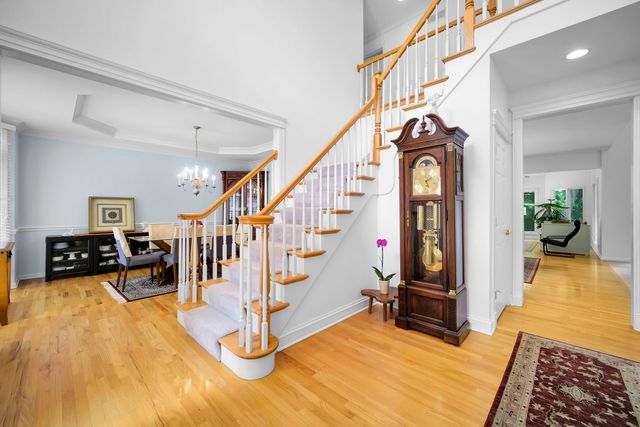 36W244 Fieldcrest Drive, St. Charles, IL 60175