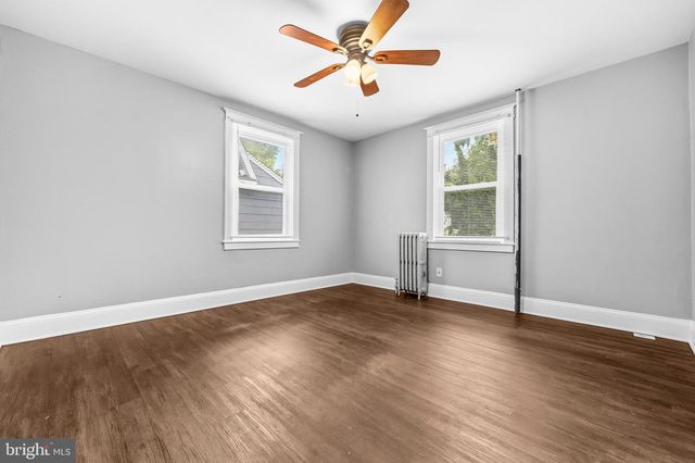 12 LEEWAY, Dundalk, MD 21222
