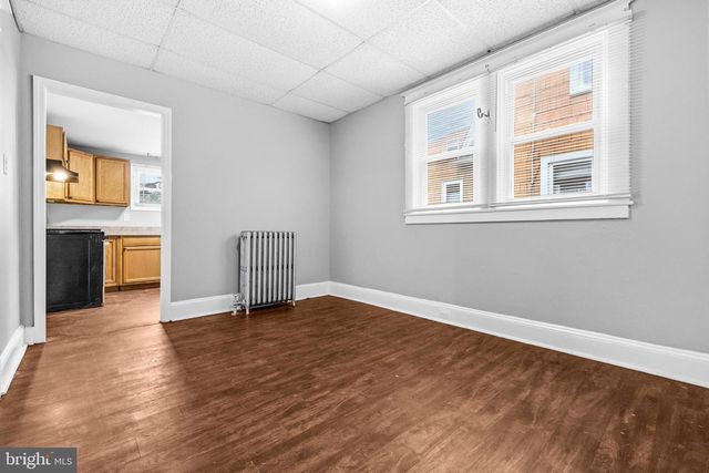 12 LEEWAY, Dundalk, MD 21222