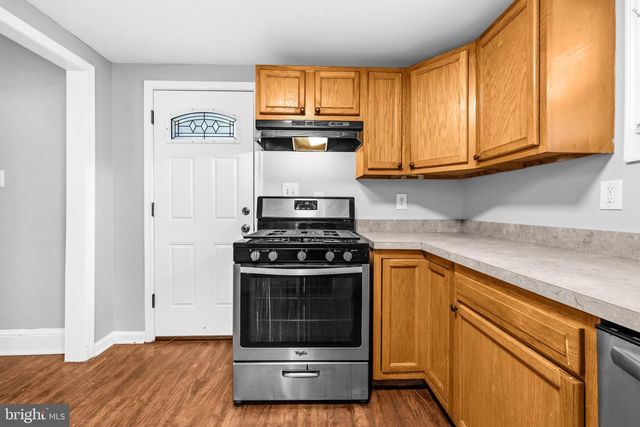12 LEEWAY, Dundalk, MD 21222