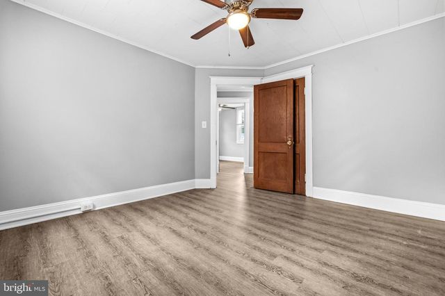 12 LEEWAY, Dundalk, MD 21222