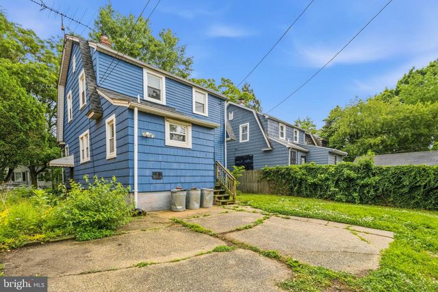 12 LEEWAY, Dundalk, MD 21222