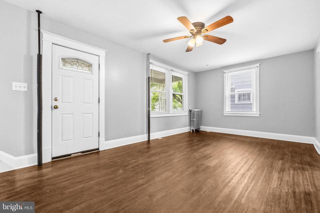 12 LEEWAY, Dundalk, MD 21222