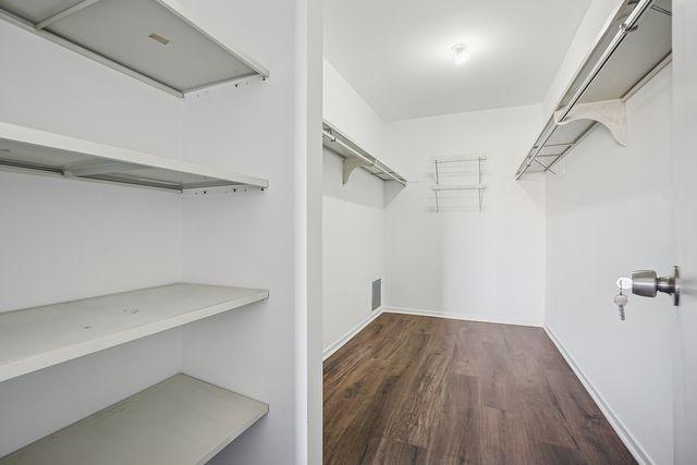 112 Mullingar Court 2B, Schaumburg, IL 60193