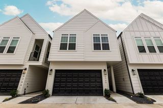 5725 White Magnolia Street, Houston, TX 77091