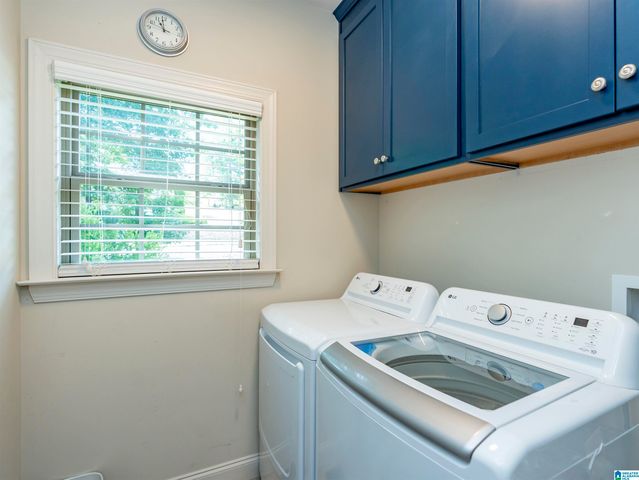 109 WILLOW BRANCH LANE, Chelsea, AL 35043