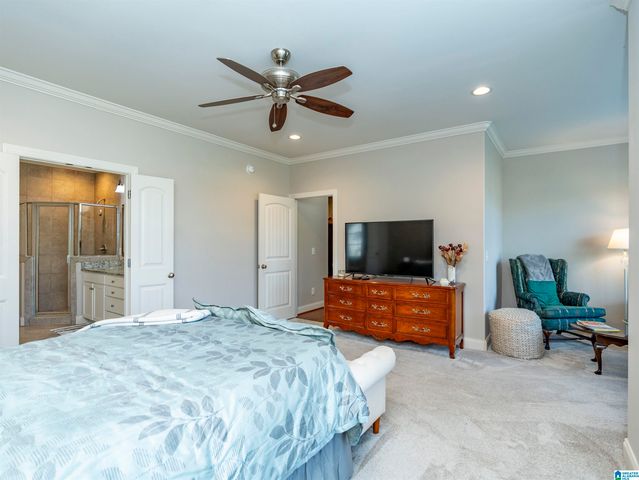 109 WILLOW BRANCH LANE, Chelsea, AL 35043