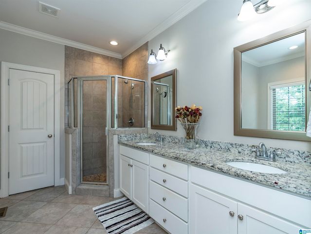 109 WILLOW BRANCH LANE, Chelsea, AL 35043