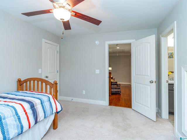 109 WILLOW BRANCH LANE, Chelsea, AL 35043