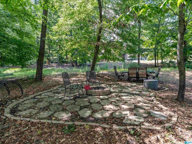 109 WILLOW BRANCH LANE, Chelsea, AL 35043