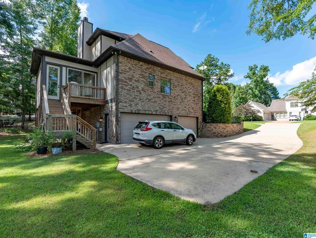 109 WILLOW BRANCH LANE, Chelsea, AL 35043