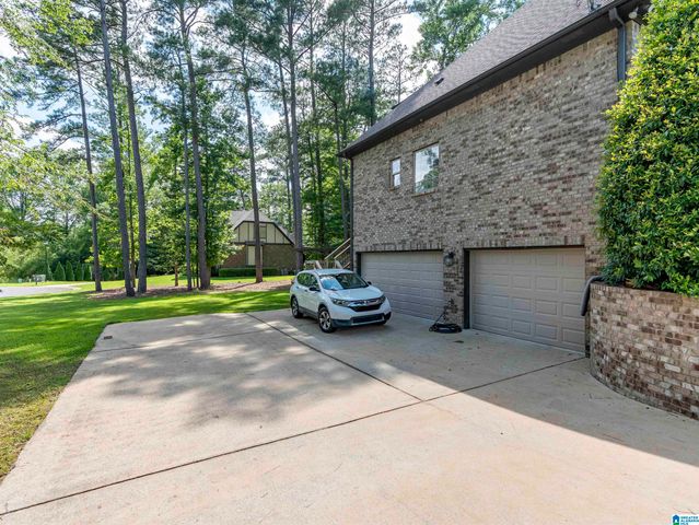 109 WILLOW BRANCH LANE, Chelsea, AL 35043