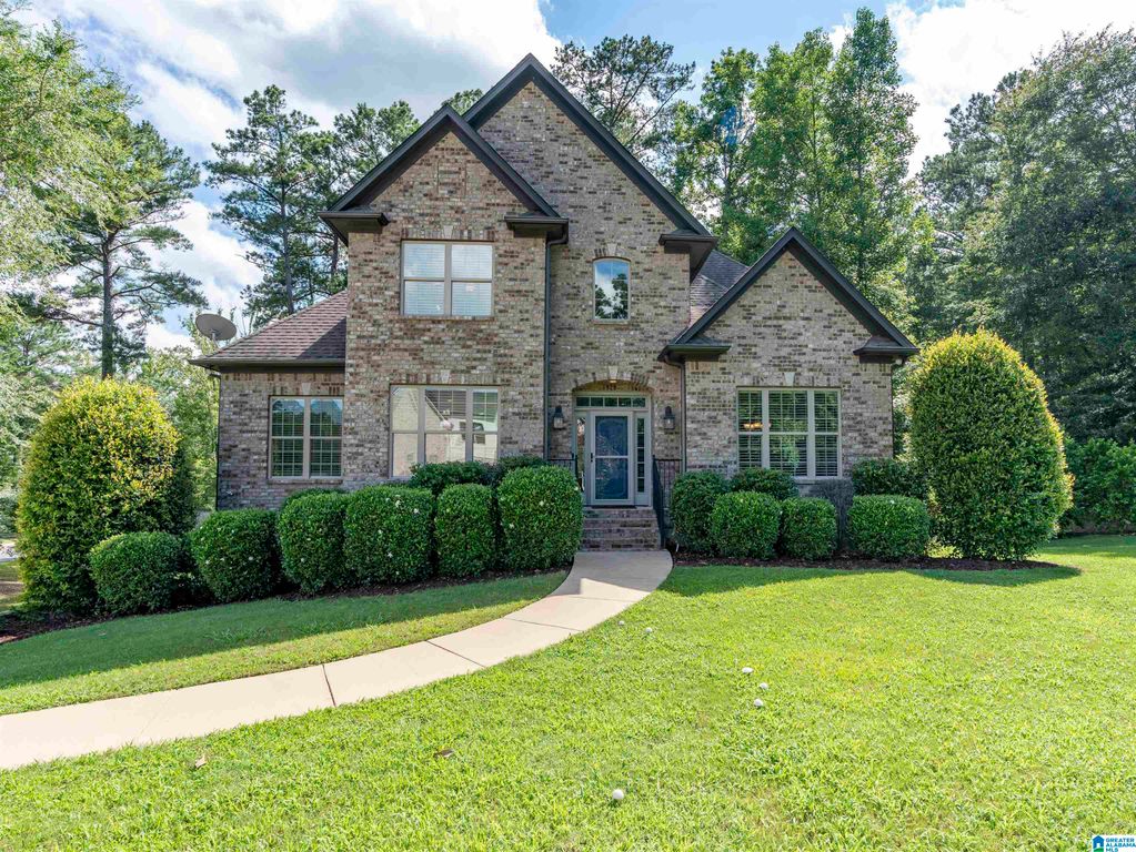 109 WILLOW BRANCH LANE, Chelsea, AL 35043