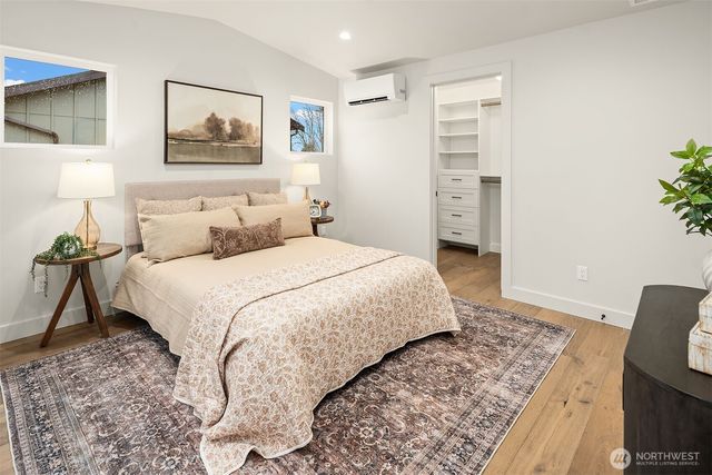 11418 NE 90th Street, Kirkland, WA 98033