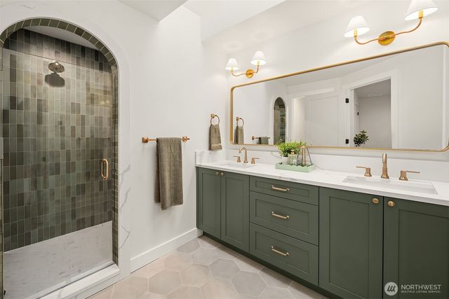 11418 NE 90th Street, Kirkland, WA 98033