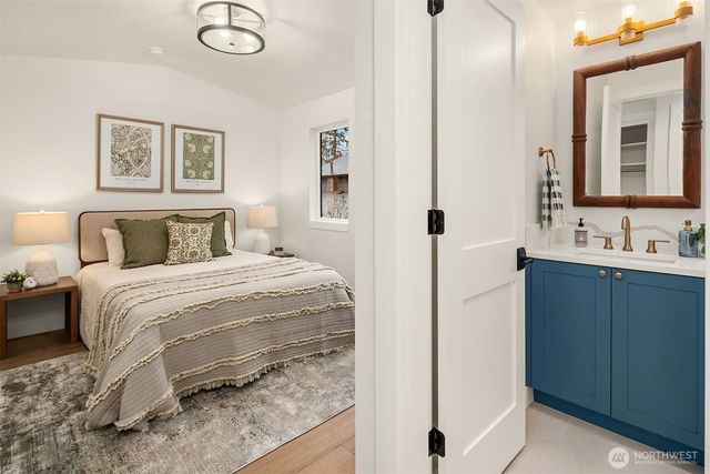 11418 NE 90th Street, Kirkland, WA 98033