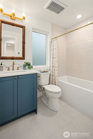 11418 NE 90th Street, Kirkland, WA 98033