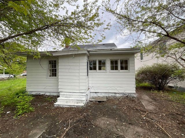 255 High Street, Benton Harbor, MI 49022
