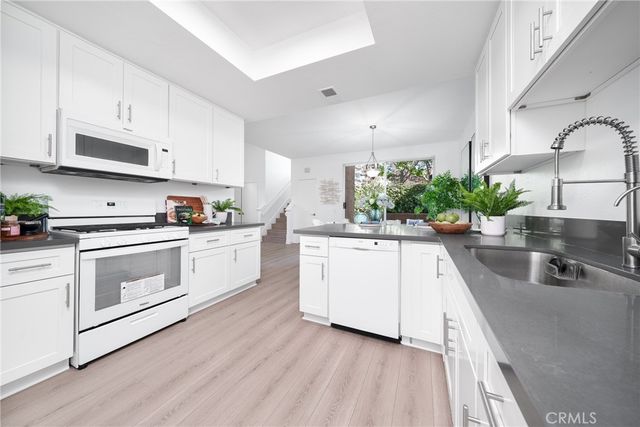 19431 Rue De Valore 38B, Lake Forest, CA 92610