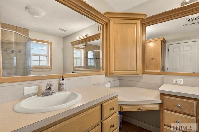 256 E 5th S, Rexburg, ID 83440