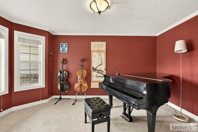 256 E 5th S, Rexburg, ID 83440