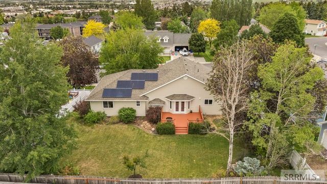 256 E 5th S, Rexburg, ID 83440