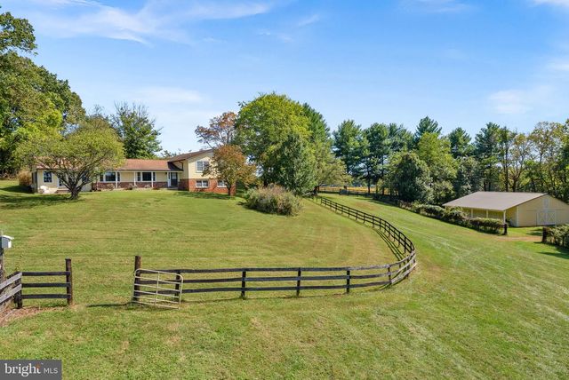 38768 EUDORA LN, Hamilton, VA 20158