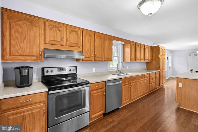38768 EUDORA LN, Hamilton, VA 20158