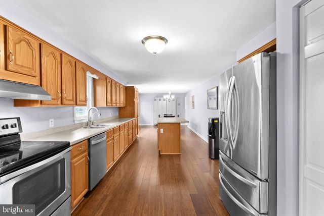 38768 EUDORA LN, Hamilton, VA 20158