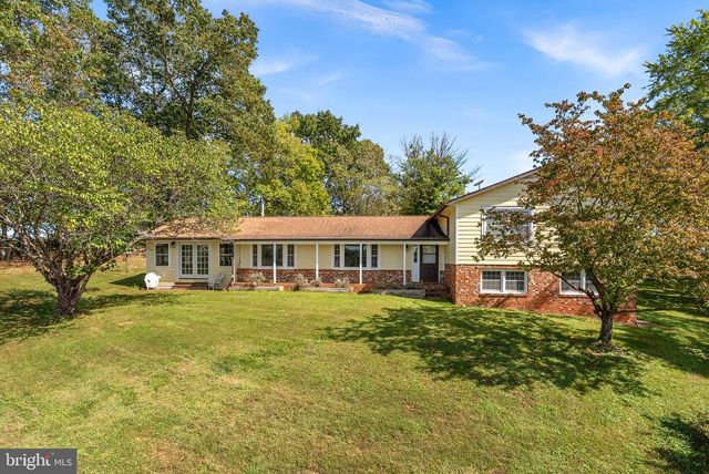 38768 EUDORA LN, Hamilton, VA 20158