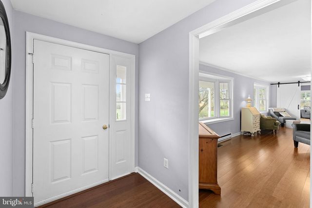 38768 EUDORA LN, Hamilton, VA 20158