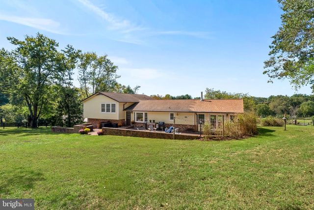 38768 EUDORA LN, Hamilton, VA 20158