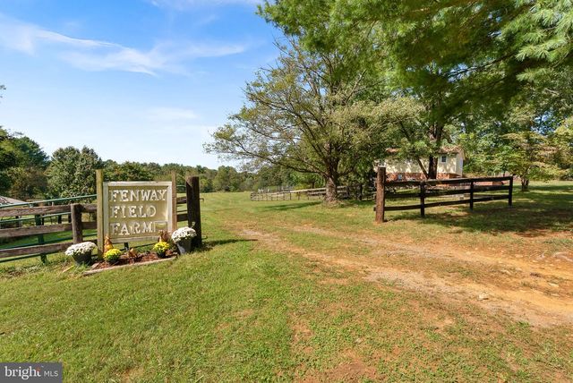 38768 EUDORA LN, Hamilton, VA 20158