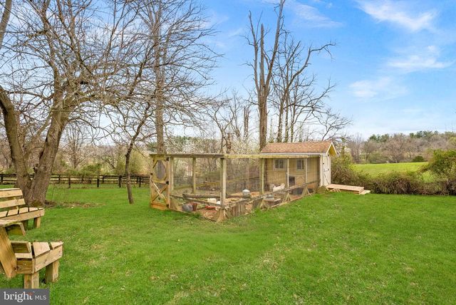 38768 EUDORA LN, Hamilton, VA 20158