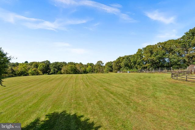 38768 EUDORA LN, Hamilton, VA 20158