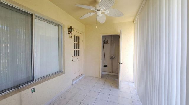 222 Pine Hov Circle B-2, Greenacres, FL 33463