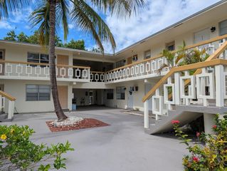 1061 NE 23rd Ter, Pompano Beach, FL 33062