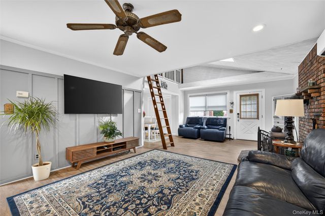 46 Monell Avenue, Islip, NY 11751