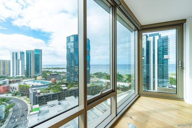 1001 Queen Street 2112, Honolulu, HI 96814