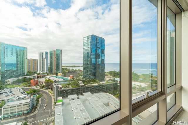 1001 Queen Street 2112, Honolulu, HI 96814