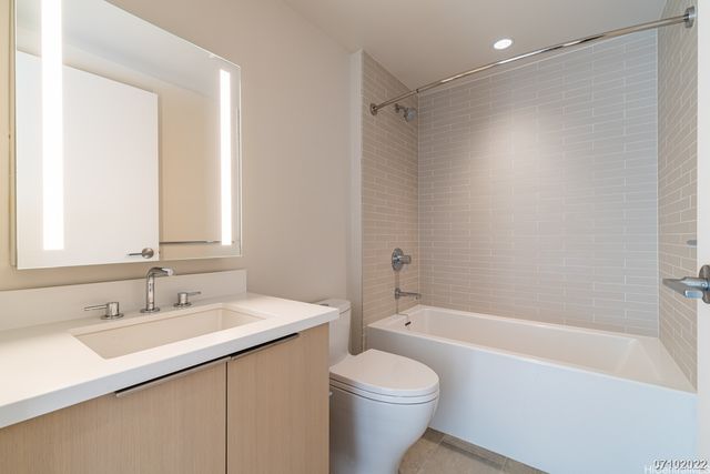 1001 Queen Street 2112, Honolulu, HI 96814
