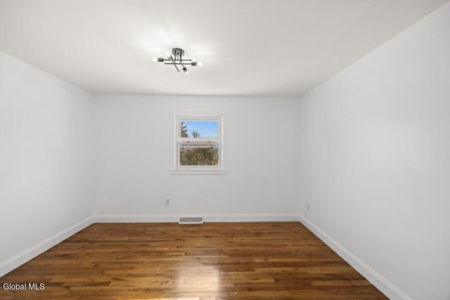 22 Verdi Boulevard, Colonie, NY 12110