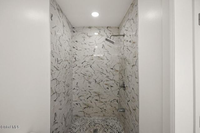 22 Verdi Boulevard, Colonie, NY 12110