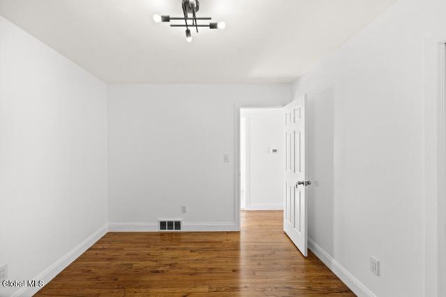 22 Verdi Boulevard, Colonie, NY 12110