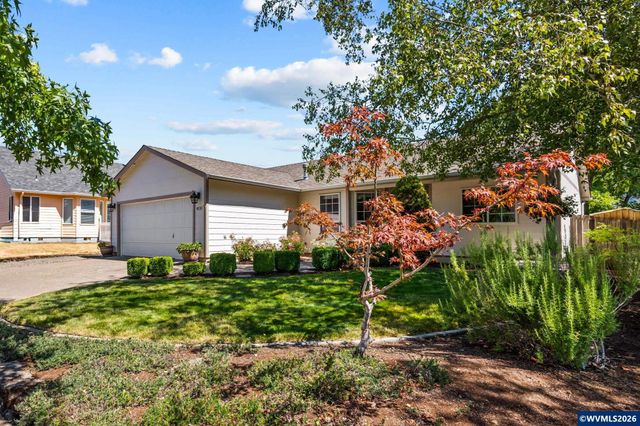 4830 Rebecca St NE, Salem, OR 97305