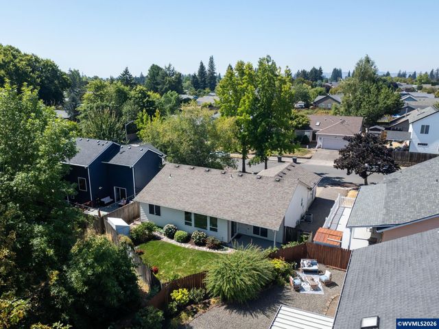 4830 Rebecca St NE, Salem, OR 97305