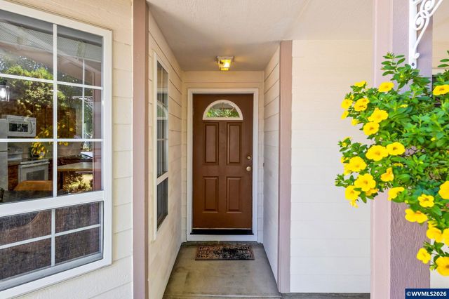 4830 Rebecca St NE, Salem, OR 97305