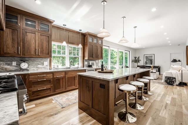 6201 Central Avenue, Indianapolis, IN 46220