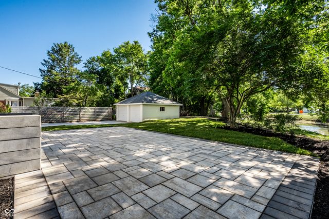 6201 Central Avenue, Indianapolis, IN 46220