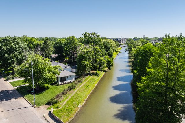6201 Central Avenue, Indianapolis, IN 46220